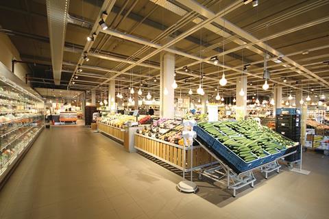 Observeer Razernij Schaar Store gallery: Albert Heijn XL enhances the supermarket experience |  Gallery | Retail Week